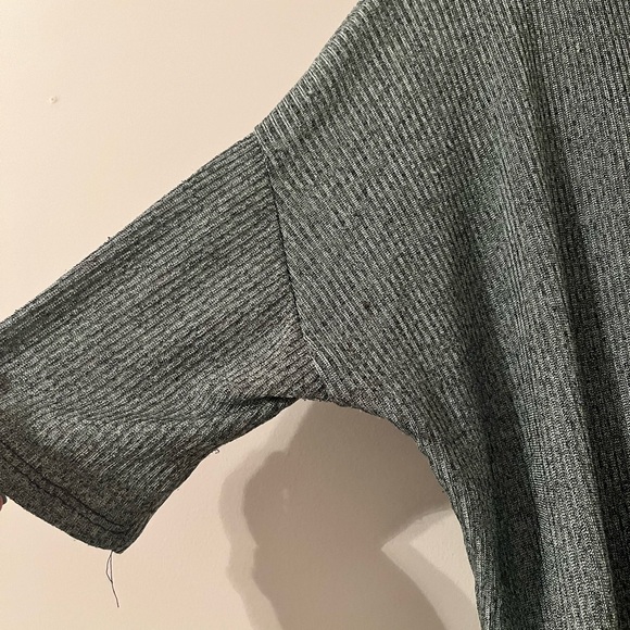 LulaRoe Shirt - Picture 4 of 5